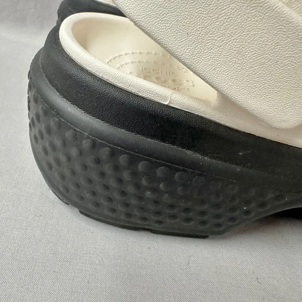 Crocs Stomp Fisherman‎ Sandals in Chalk Sandals Womens 9 Chunky Platform Caged